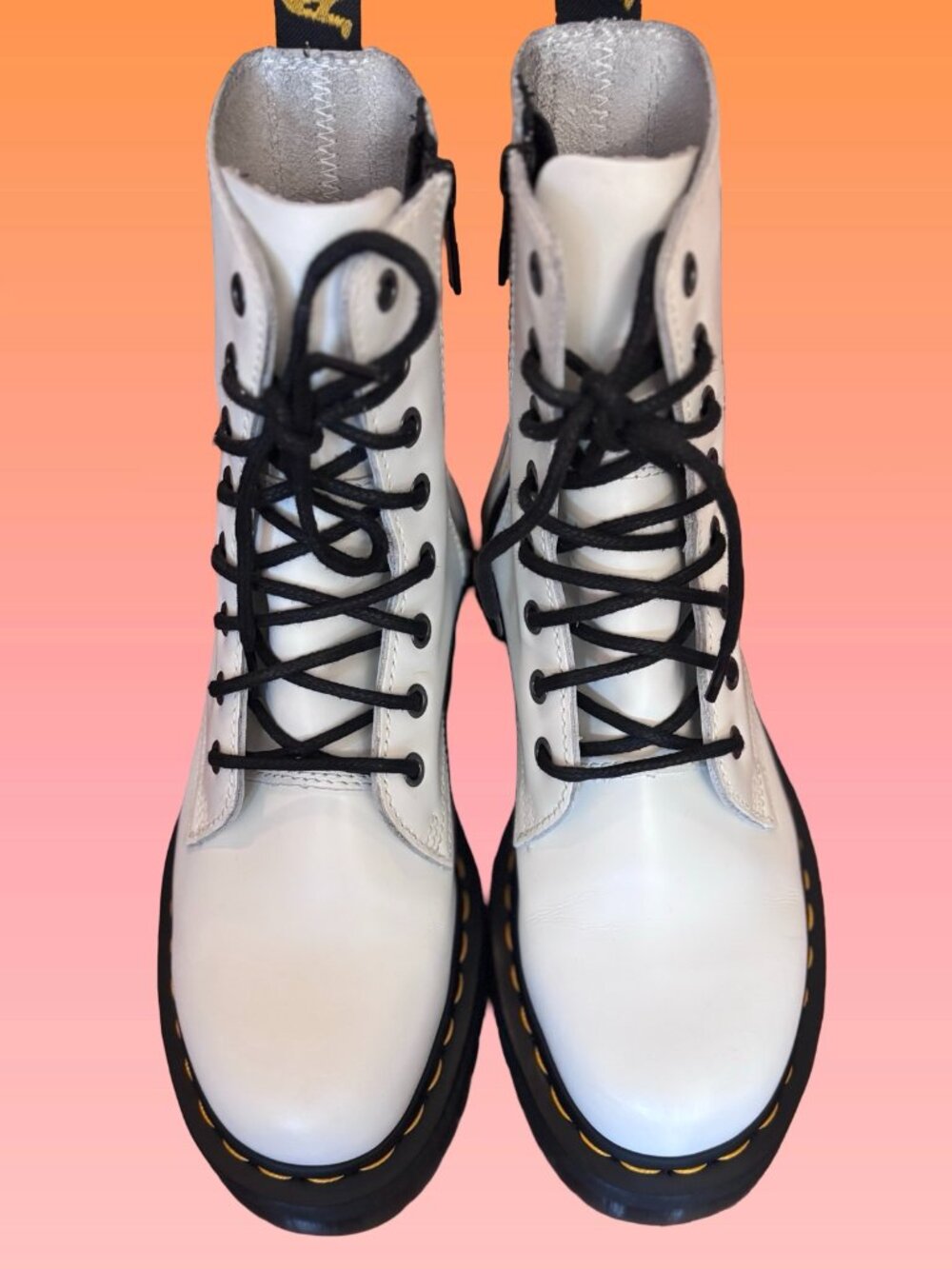 NWOB Dr Martens Jadon Smooth Leather Platform Boots, White, Size 8 - Picture 4 of 13